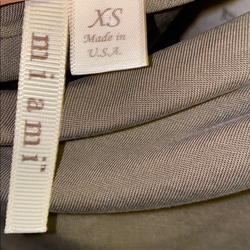 miami army green drop back short sleeve shirt XS - Picture 5 of 5